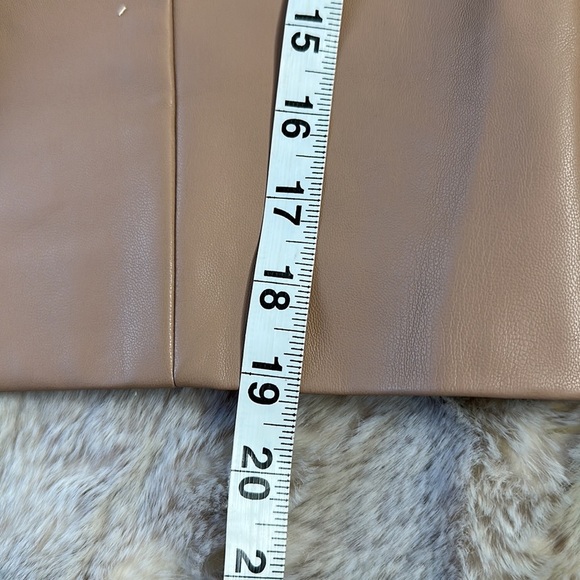 T TAHARI | Faux Leather Cropped Jacket, Toffee NWT - Picture 11 of 12